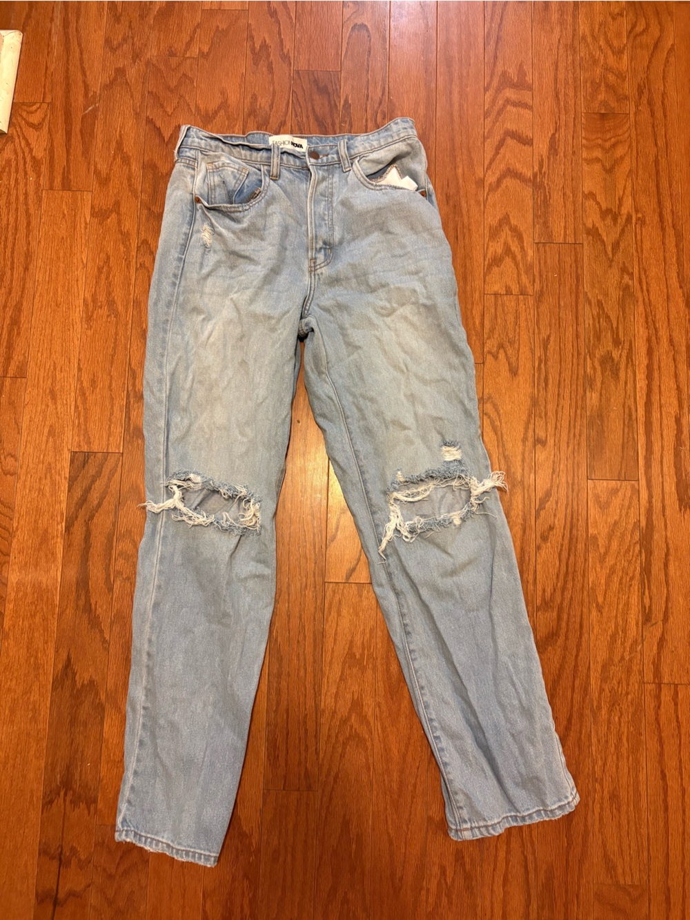 Fashion Nova women’s straight Light Blue Distressed Jeans